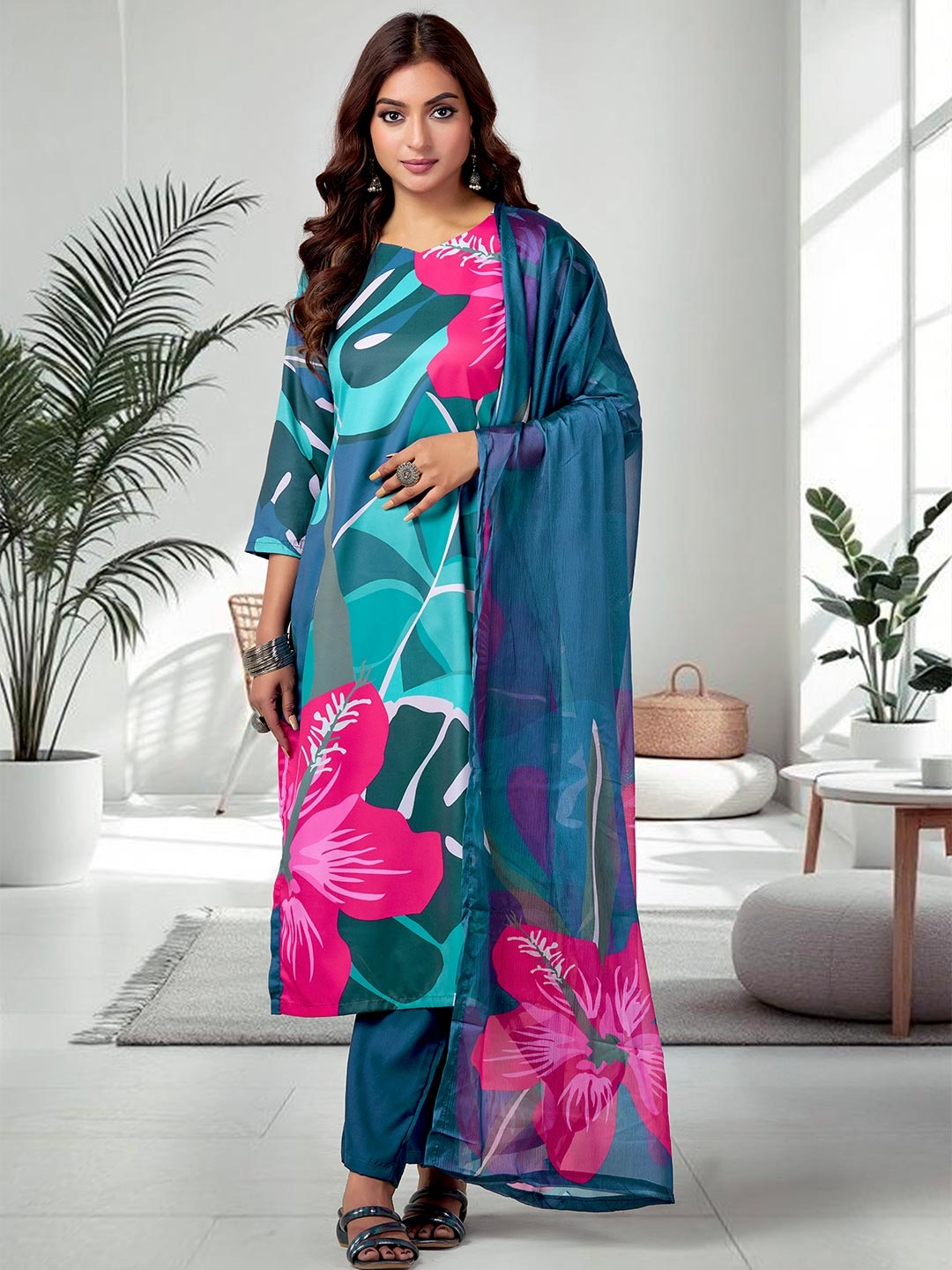 

Anouk Rustic Women Floral Printed Regular Kurta with Trousers & With Dupatta, Blue