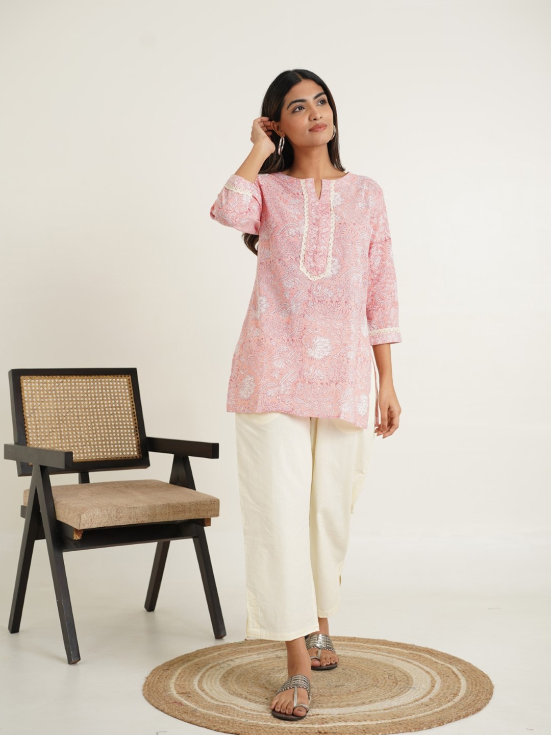 

GOODHAND Floral Printed Pure Cotton Kurti, Peach