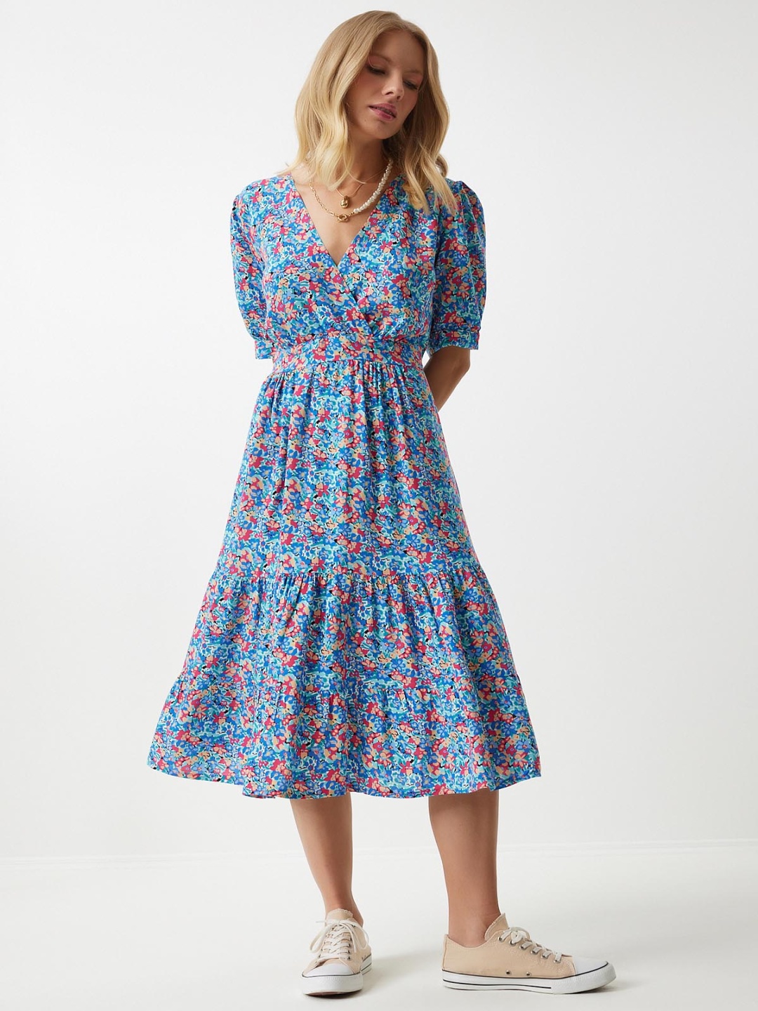 

Happiness istanbul Floral Print Puff Sleeve Fit & Flare Midi Dress, Na