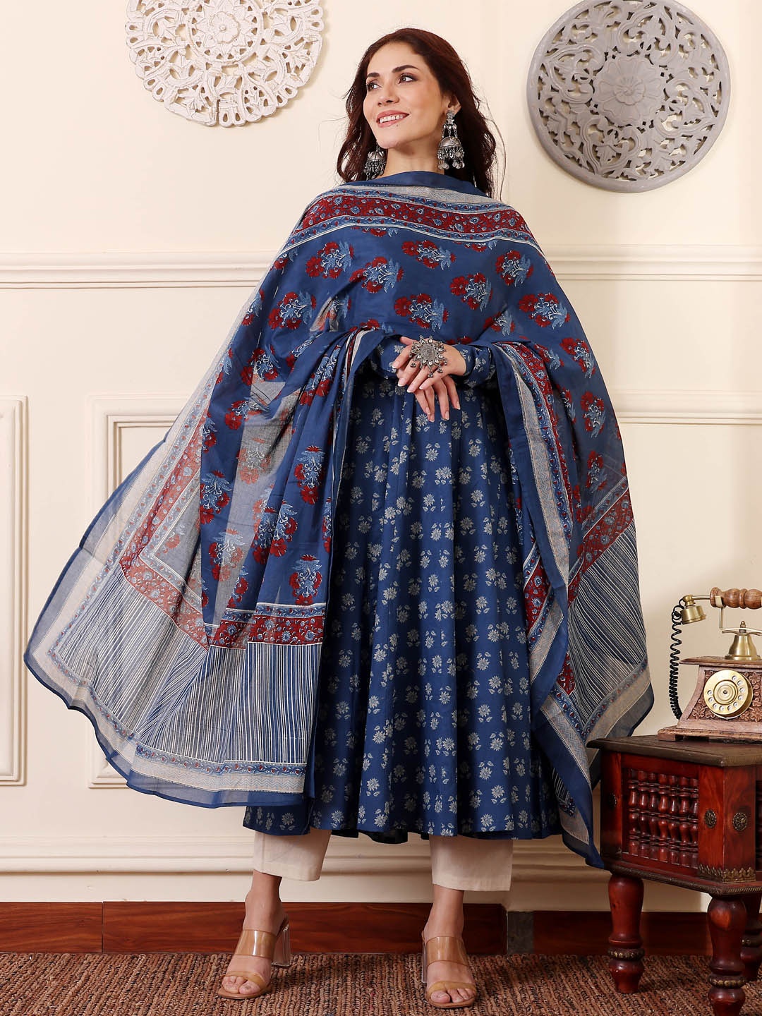 

KALINI Women Ethnic Motifs Printed Regular Kurta with Trousers & With Dupatta, Blue