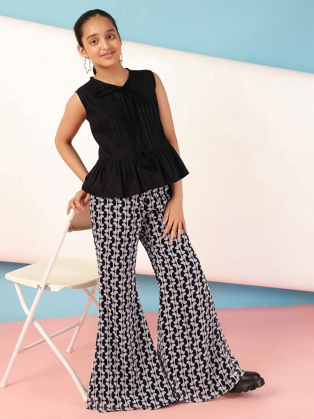 

Antheaa Printed V Neck Top With Trousers, Black