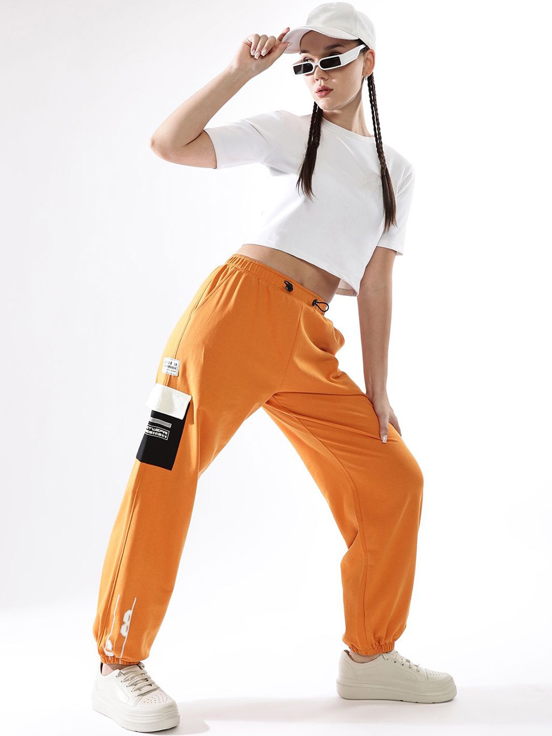 

Hubberholme Women Printed Cotton Relaxed-Fit Cargo Joggers, Orange