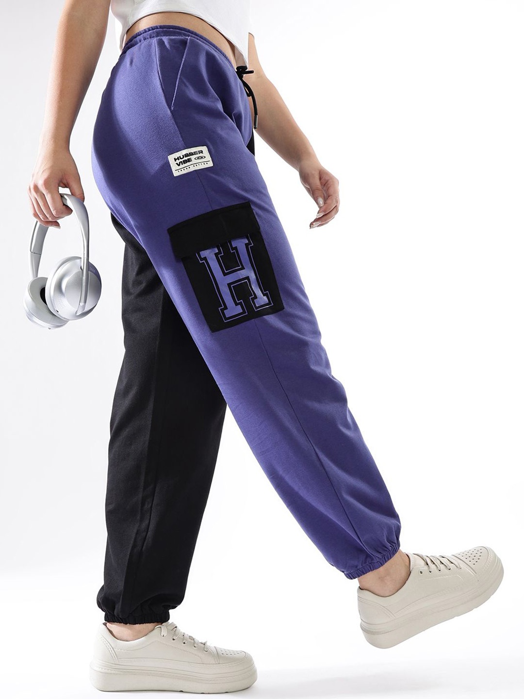 

Hubberholme Women Cotton Colourblocked Relaxed Fit Printed Cargo Track Pants, Blue