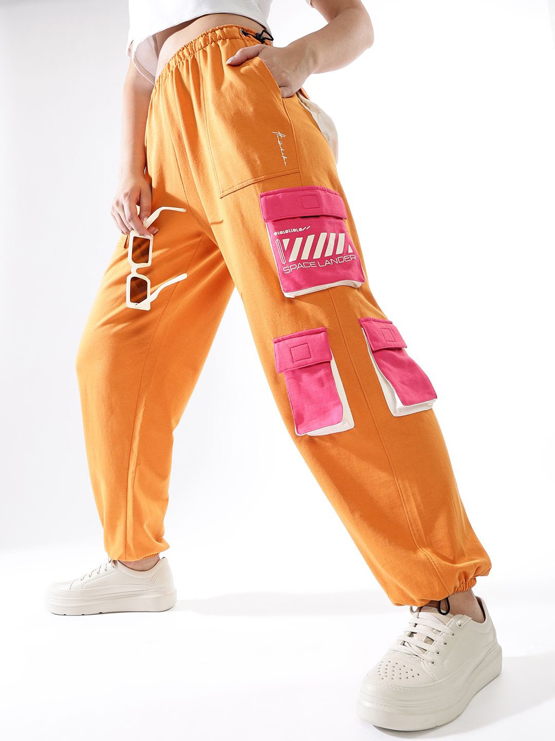 

Hubberholme Women Cotton Printed Relaxed Fit Cargo Joggers, Orange
