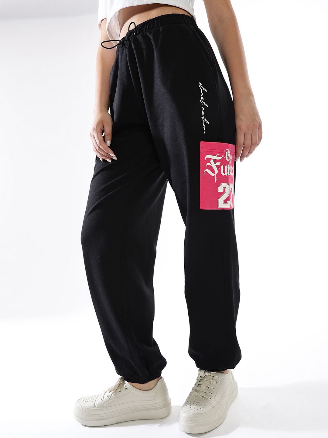 

Hubberholme Women Cotton Printed Relaxed-Fit Cargo Joggers, Black