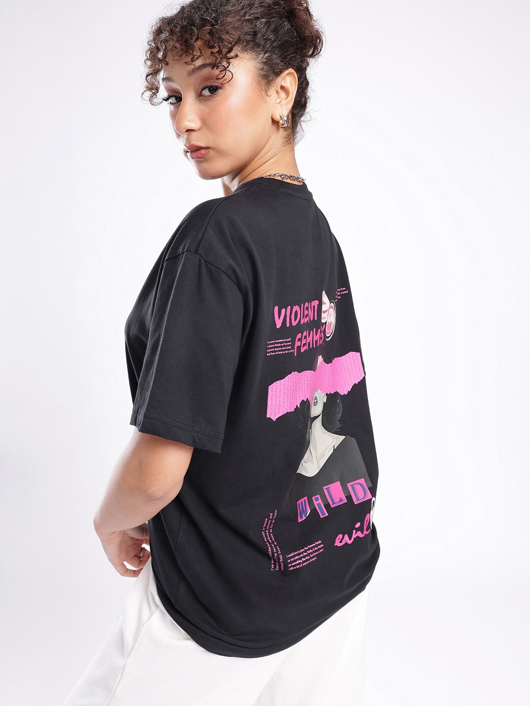 

glitchez Wild Evil Printed Oversized T-shirt, Black