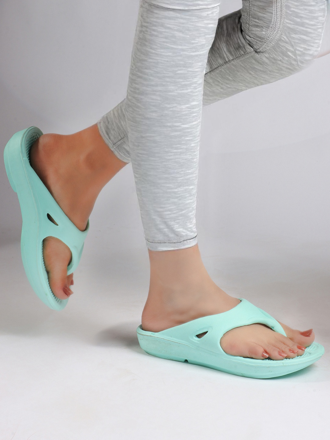 

AROOM Women Thong Flip-Flops, Sea green