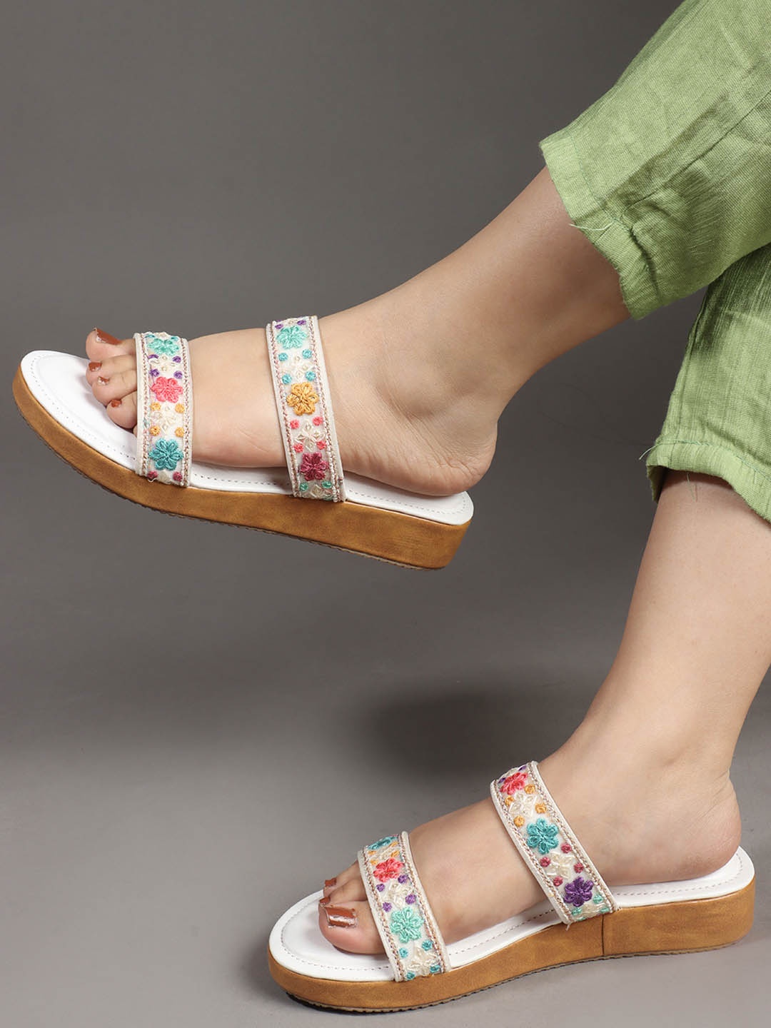 

Anouk Embellished Wedge Sandals, White
