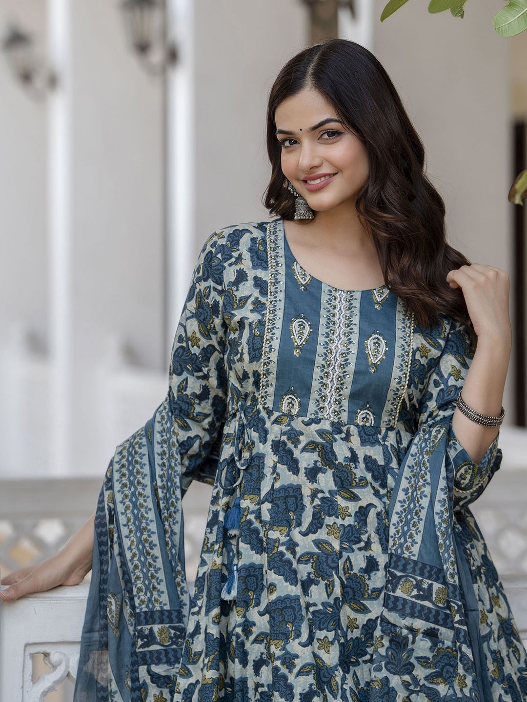 

EthniFlair Women Floral Printed Panelled Sequinned Pure Cotton Kurta with Pyjamas & With Dupatta, Blue