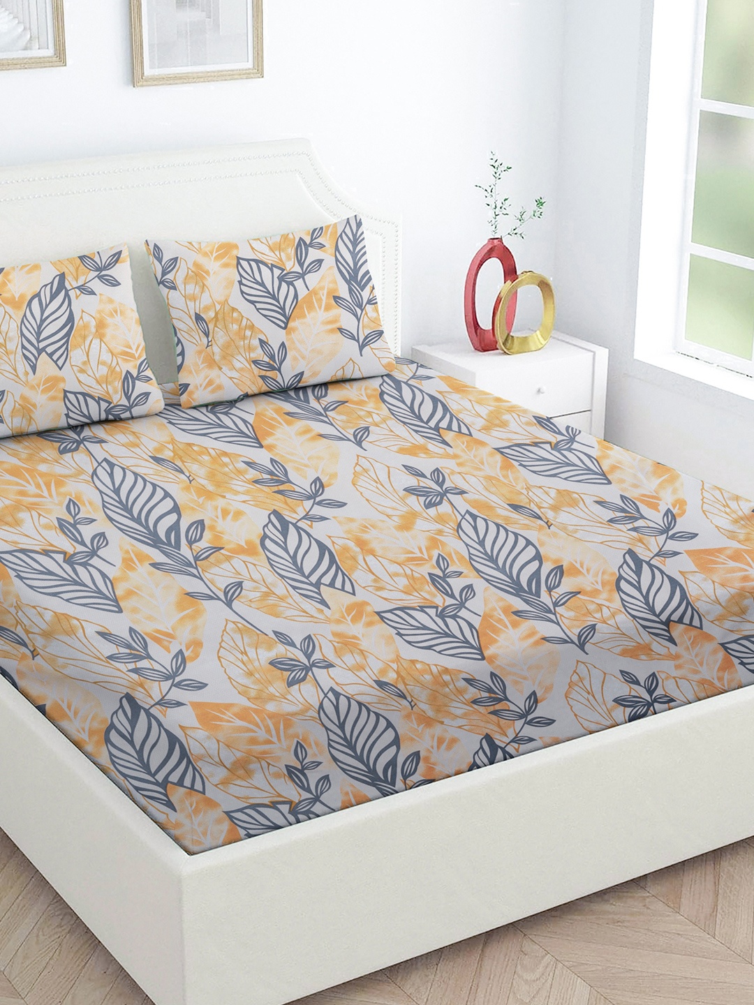 

Star Weaves Yellow & Blue Floral 350 TC King Bedsheet with 2 Pillow Covers