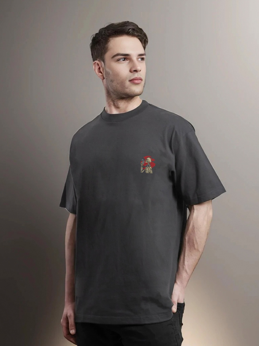 

Moda Rapido Men Printed Applique T-shirt, Black