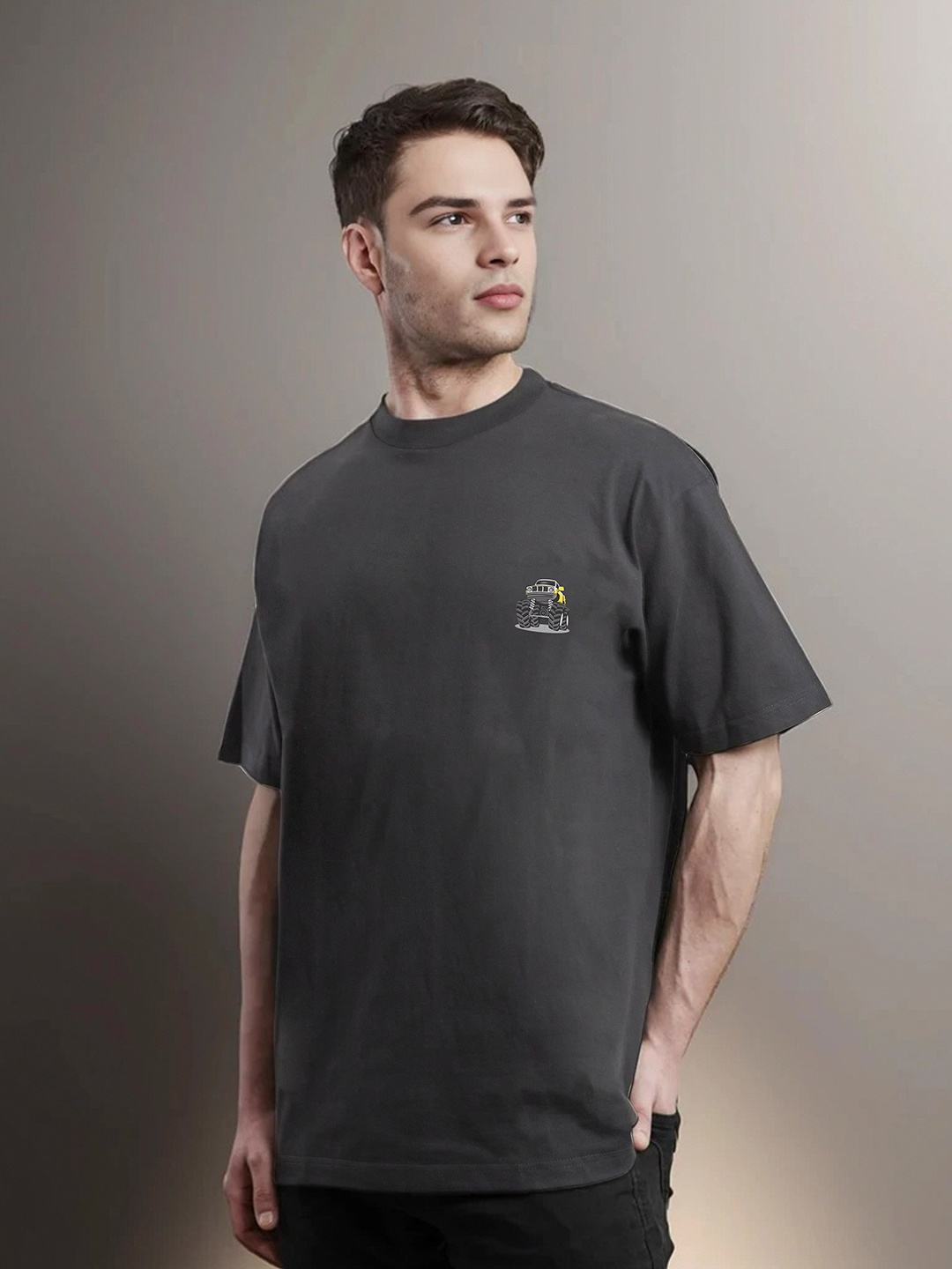 

Moda Rapido Men Printed Applique T-shirt, Black