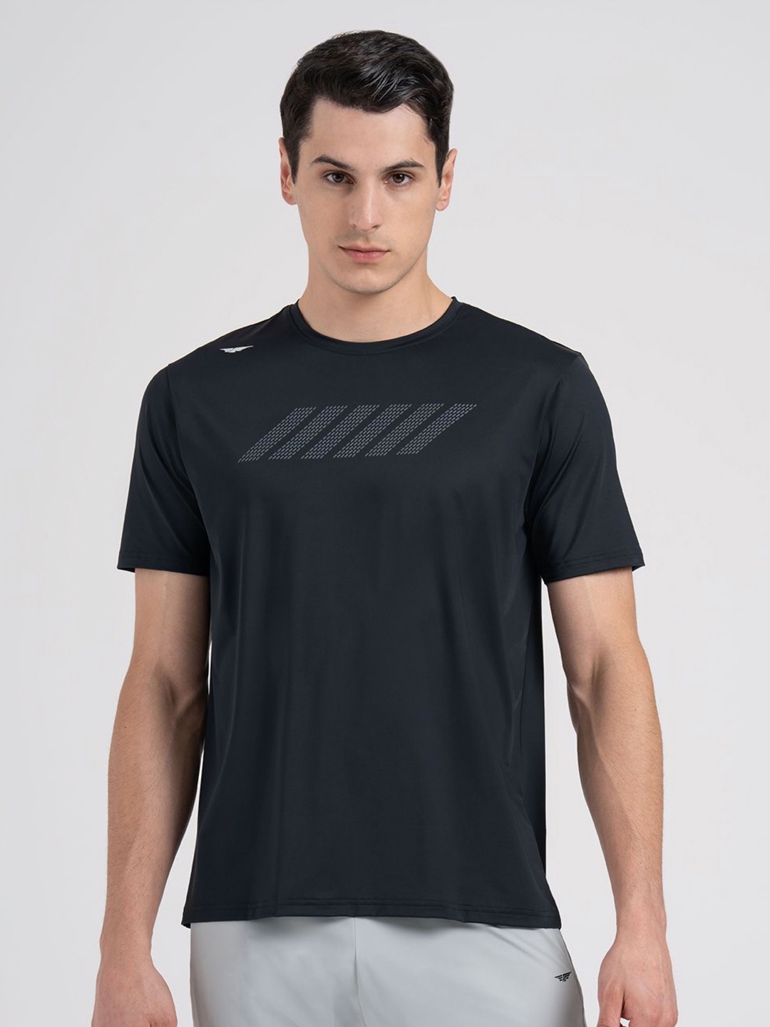 

Red Tape Men Printed Applique T-shirt, Black