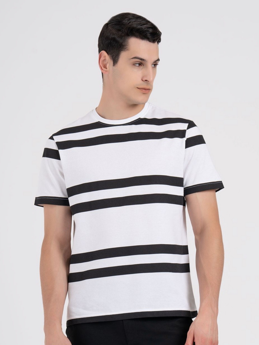 

Red Tape Men Striped Pure Cotton T-shirt, White