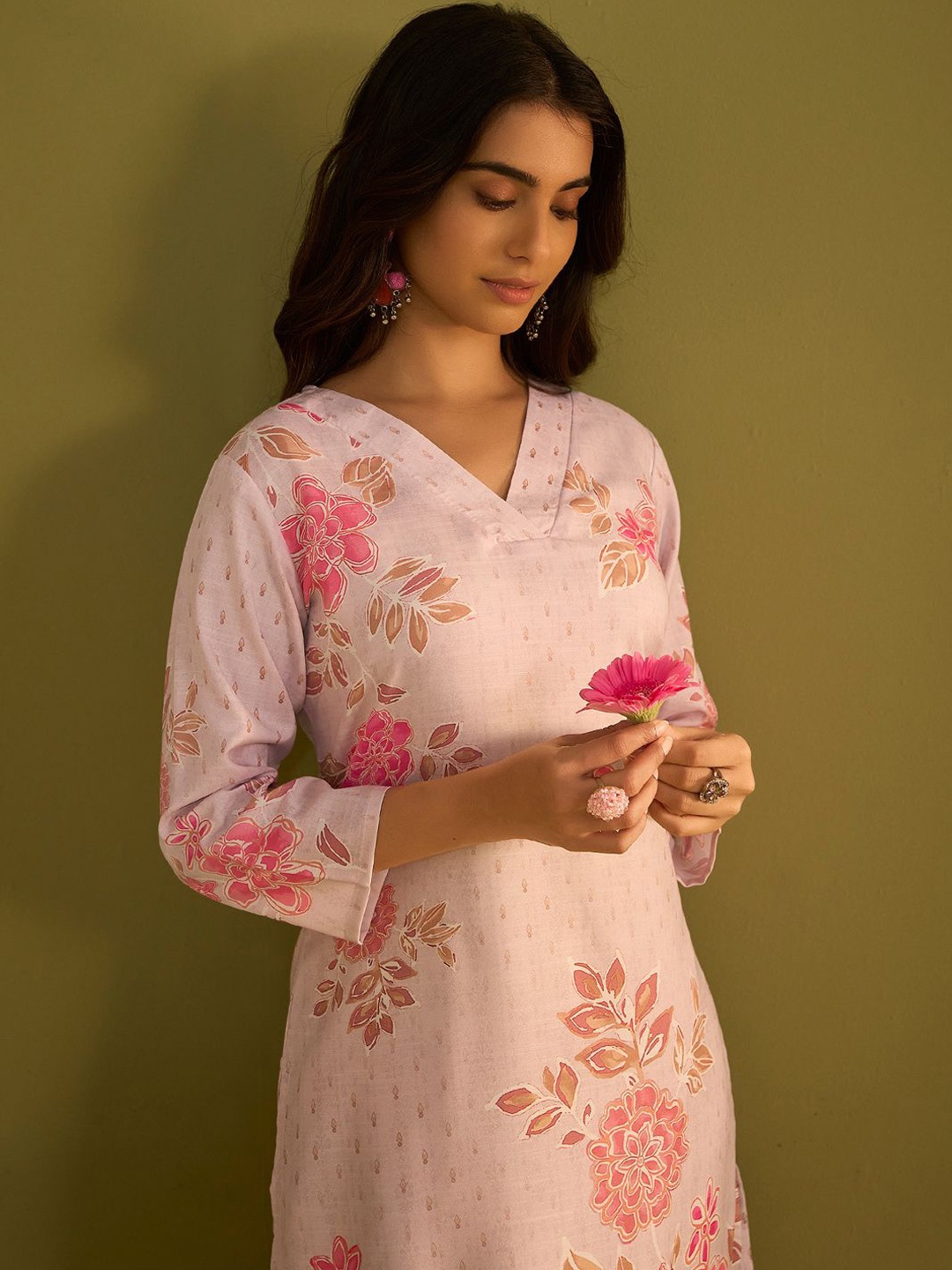 

Indo Era Women Floral Printed Regular Kurta with Trousers, Peach