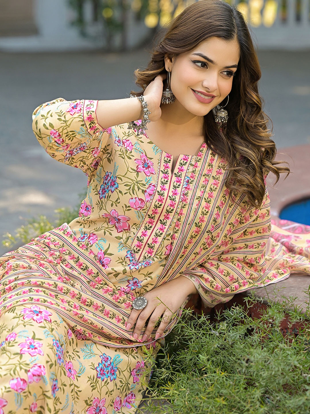 

KALINI Women Floral Printed Regular Kurta with Trousers & With Dupatta, Yellow