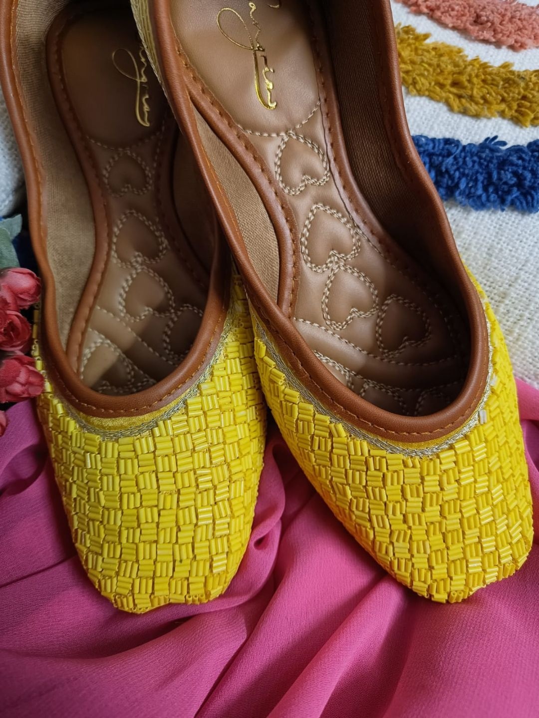 

Sangria Women Embellished Pipe Mojaris, Yellow