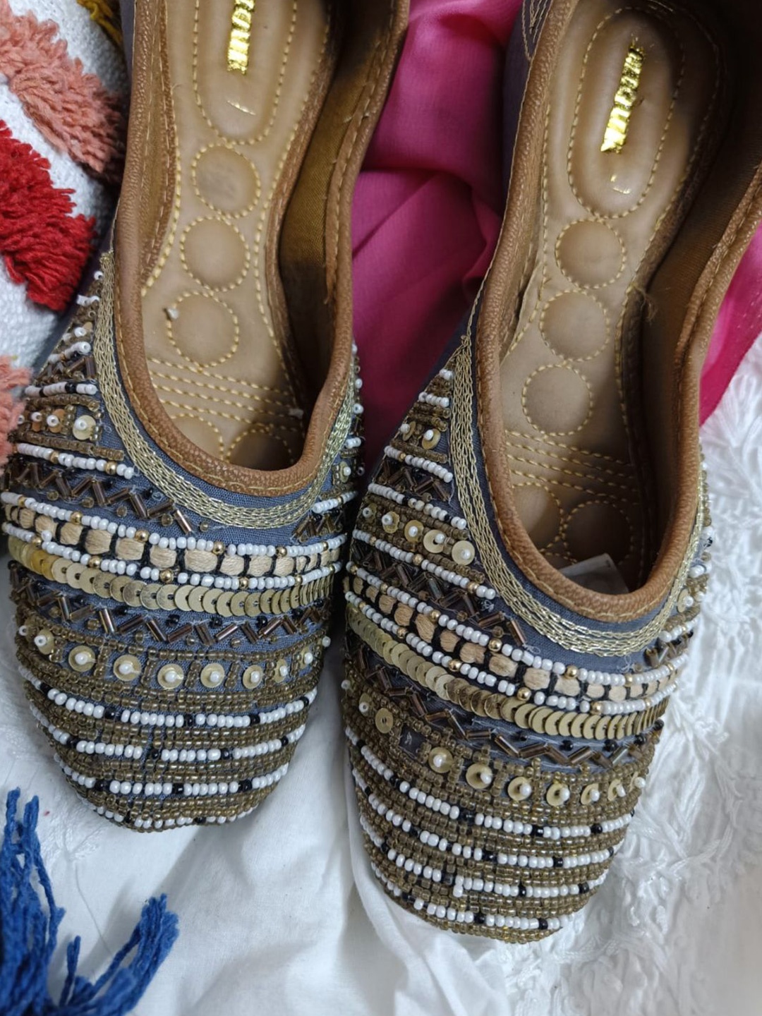 

Anouk Women Embellished Ethnic Mojaris Flats, Navy blue