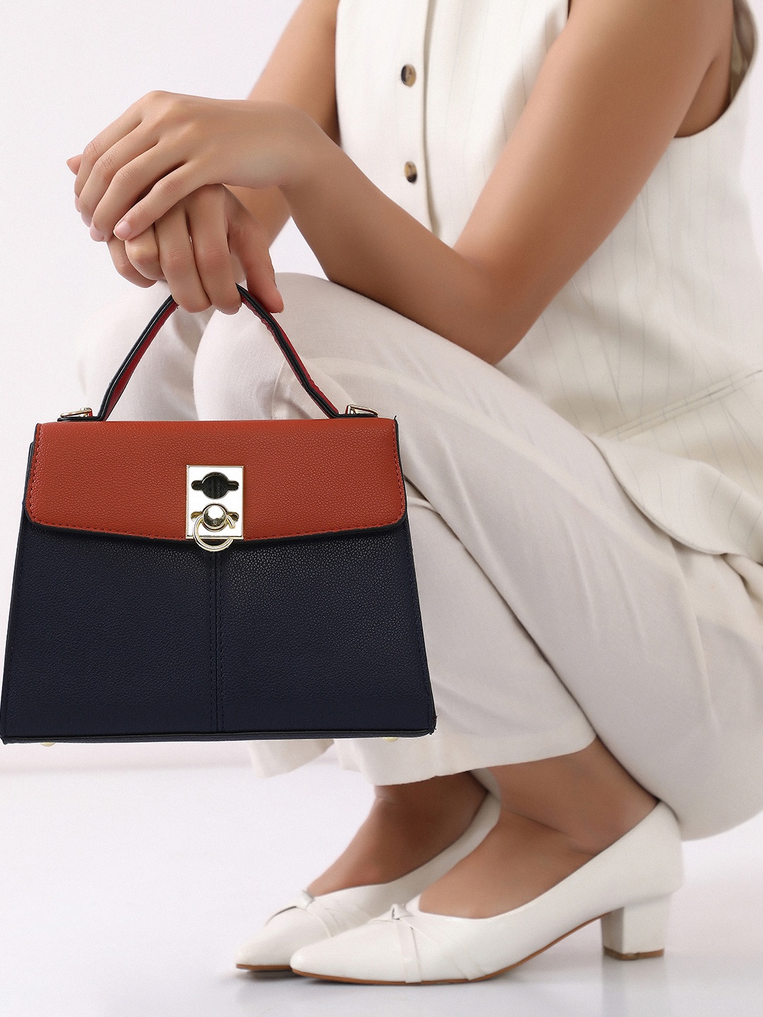 

HAUTE SAUCE by Campus Sutra Colourblocked Leather Structured Shoulder Bag, Multi
