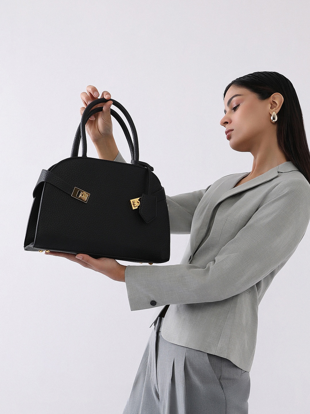 HAUTE SAUCE by Campus Sutra Leather Shoulder Bag, Black