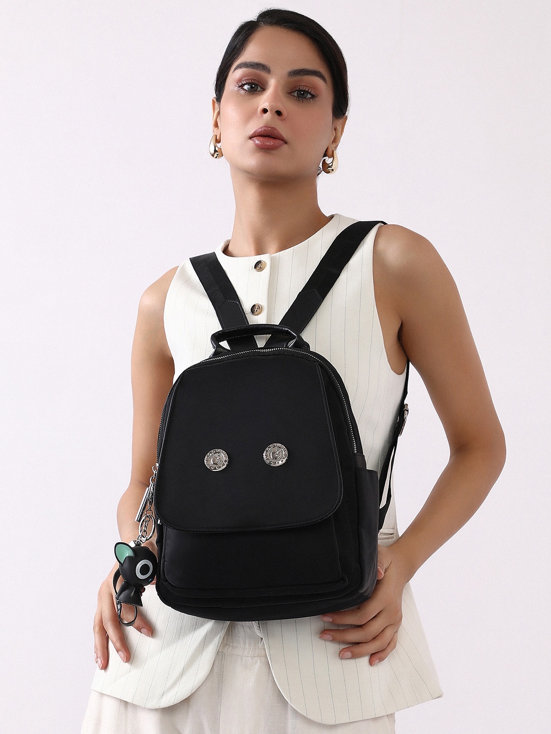 

HAUTE SAUCE by Campus Sutra Women Backpack, Black