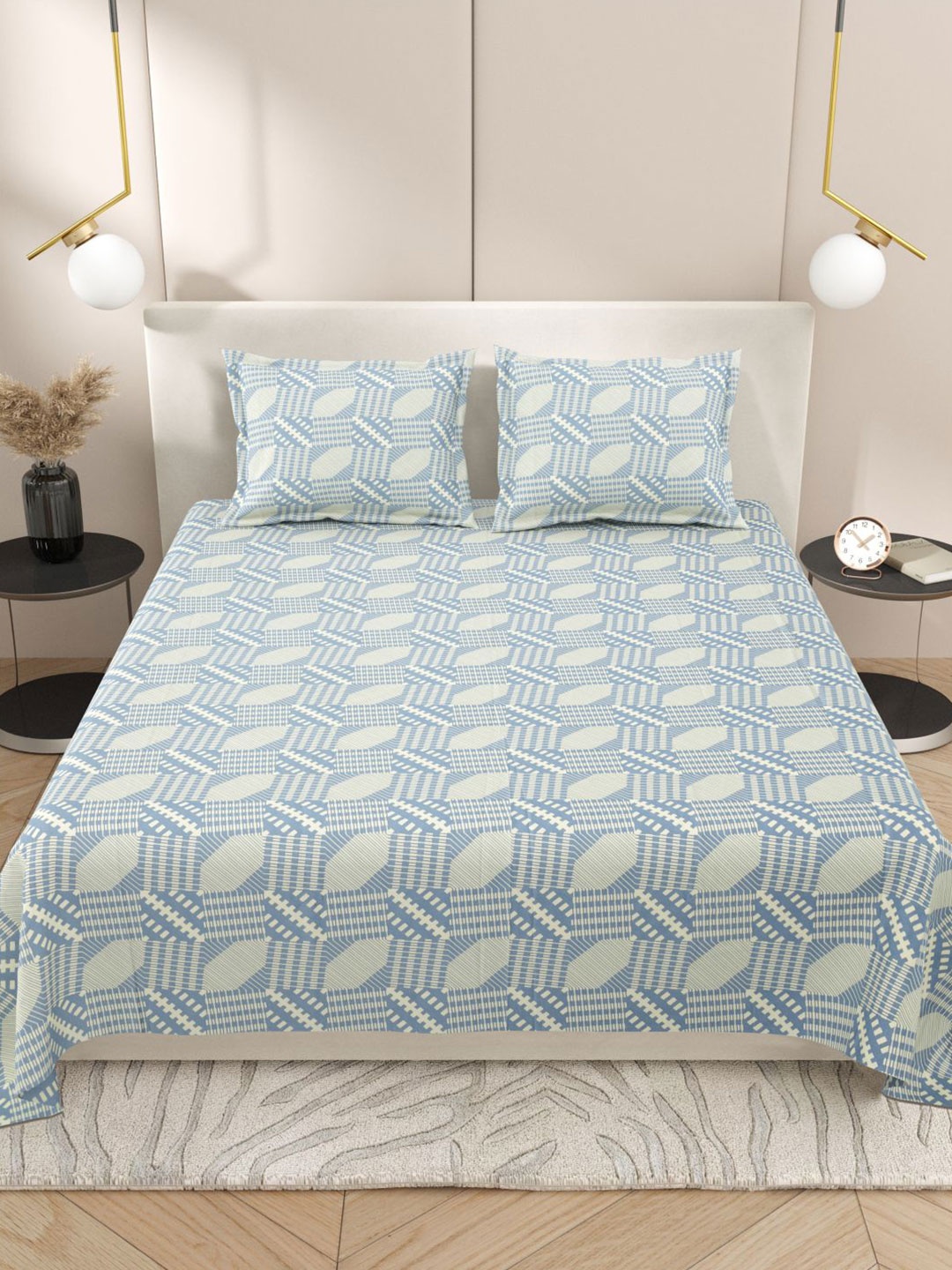 

Myntra Elegant Homes Blue & Cream-Coloured Geometric 220 TC King Bedsheet with 2 Pillow Covers