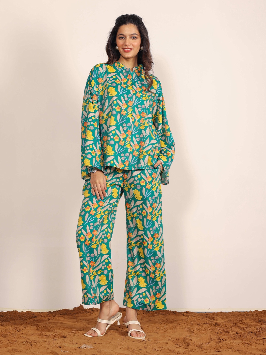 

KAORI BY SHREYA AGARWAL Printed Collared Shirt & Trouser Co-Ord Set, Green