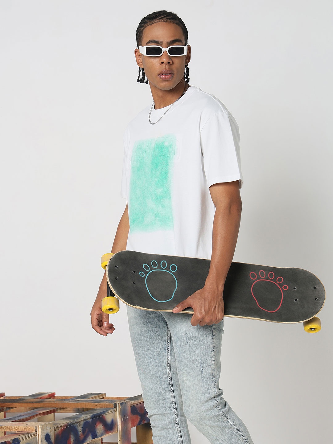 

SHOWOFF Men Printed T-shirt, White