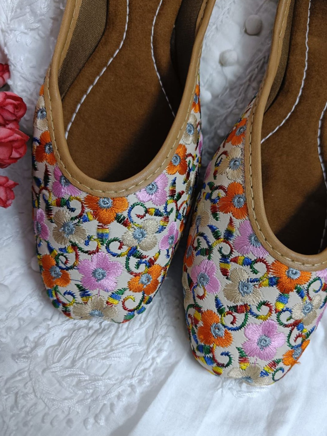 

Anouk Women Embellished Ethnic Mojaris with Embroidered Flats, Multi