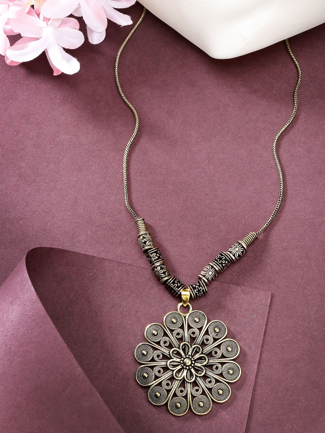 

Anouk Women Gold Plated Floral Shape Pendant With Chain