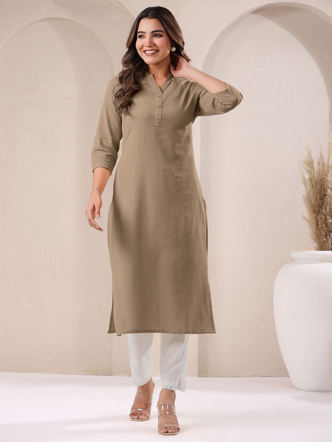 

Janasya Women's Beige Cotton Solid Straight Kurta