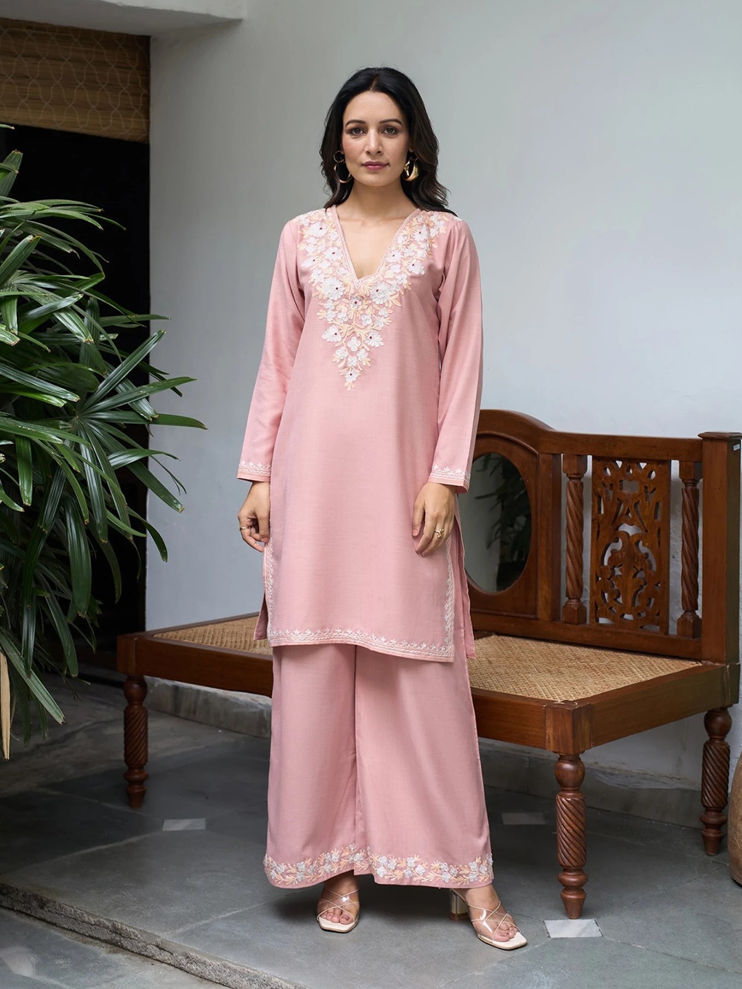 

Kashmir Box Kashmiri Aari Embroidered V Neck Cotton Summer Co Ord Set, Pink