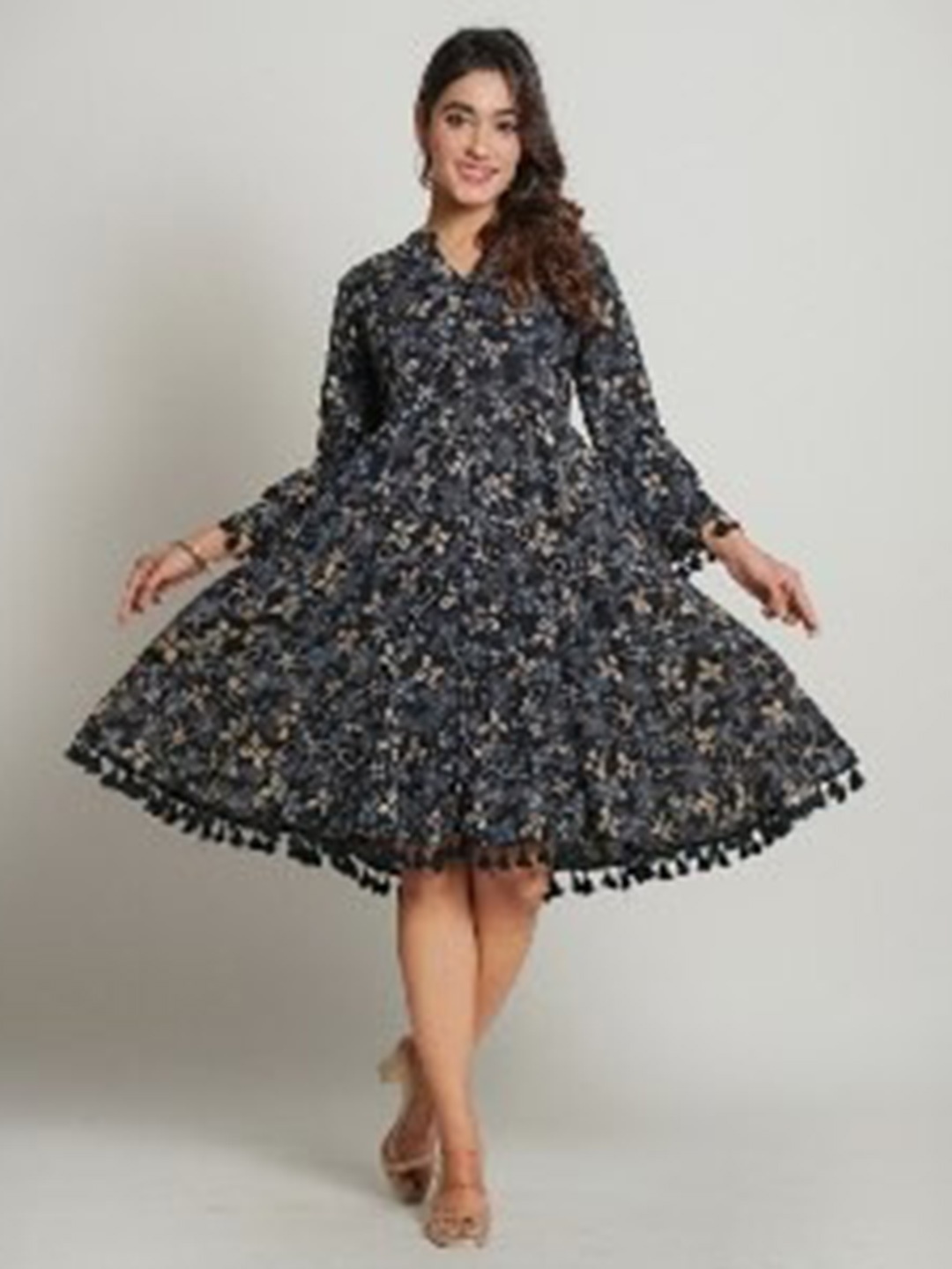 

Skinsi Floral Print Fit & Flare Dress, Grey