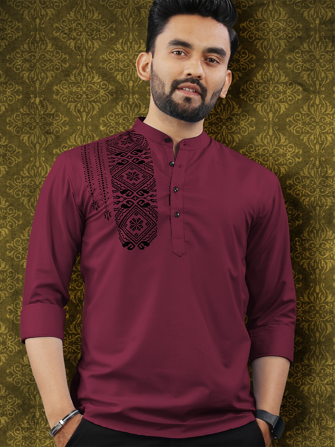 

VeBNoR Men Ethnic Motifs Thread Work Kurta, Maroon