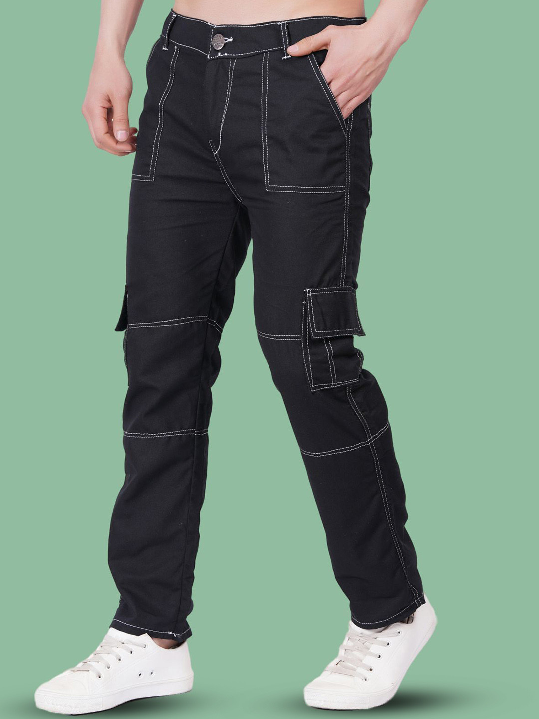 

COMFITS Men Classic Straight Fit Slash Knee Jeans, Black