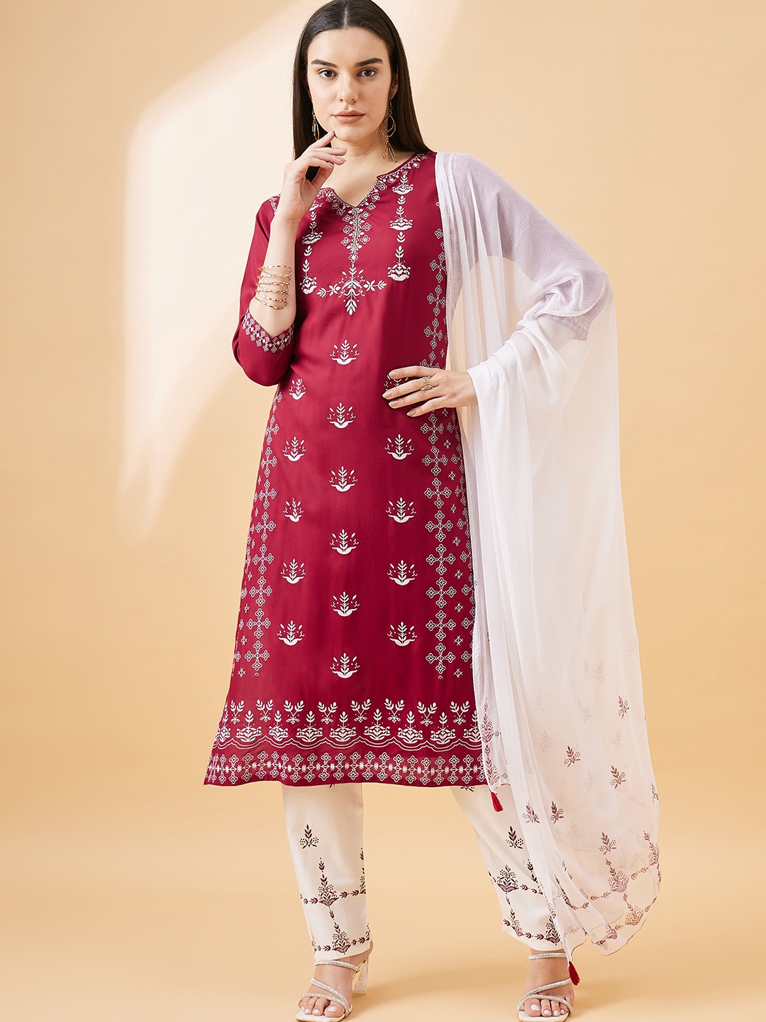 

HERE&NOW Ethnic Motifs Printed Aari Work Straight Kurta With Trousers, Maroon