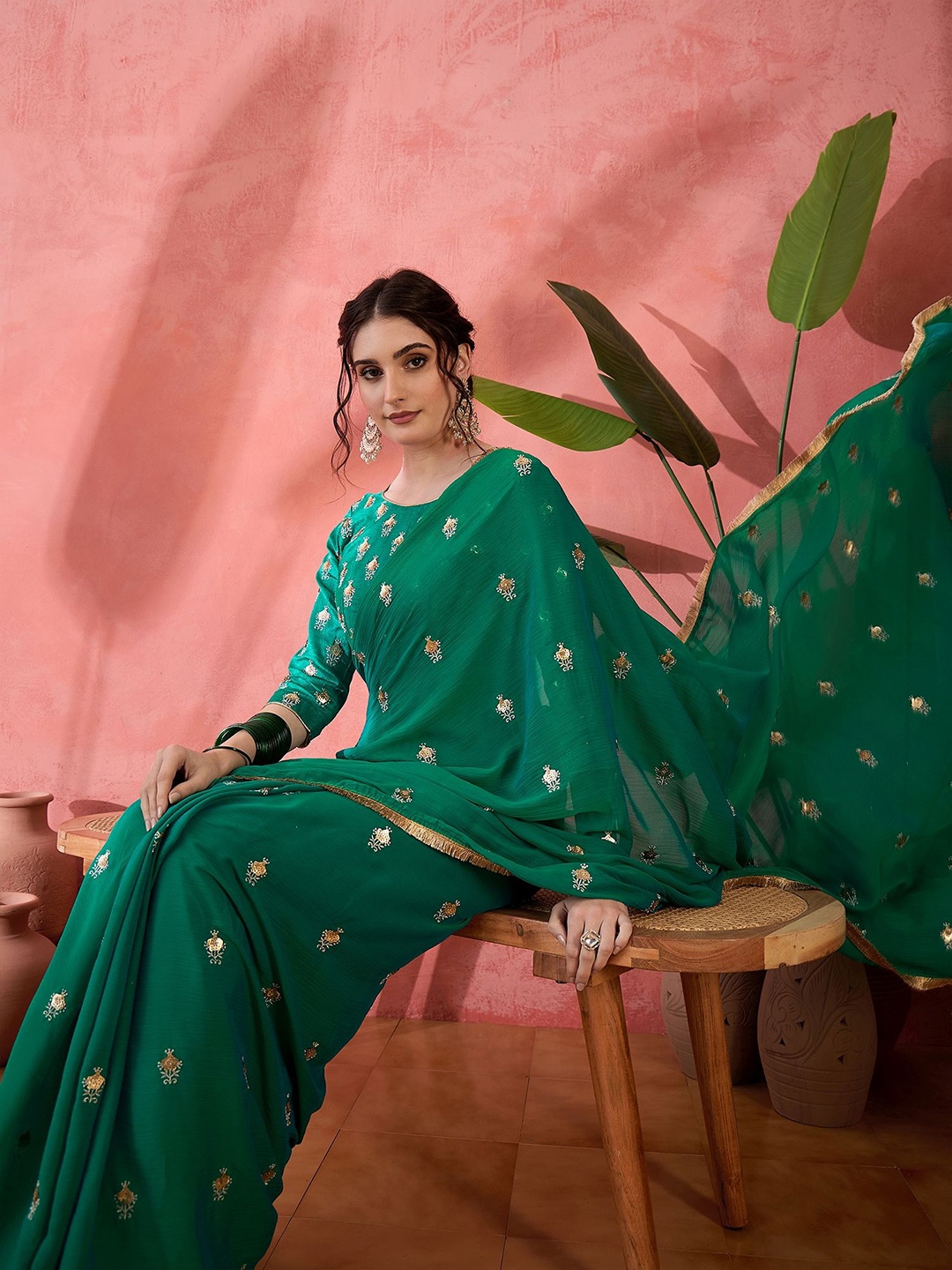 

Sangria Sequinned Embellished Pure Chiffon Saree With Unstitched Blouse, Green