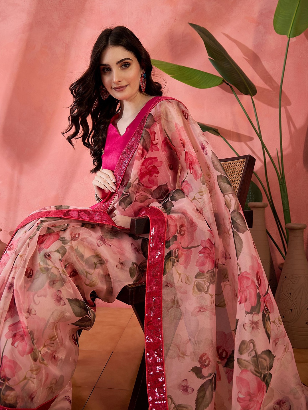 

Sangria Floral Printed With Sequinned Border Saree With Unstitched Blouse, Pink