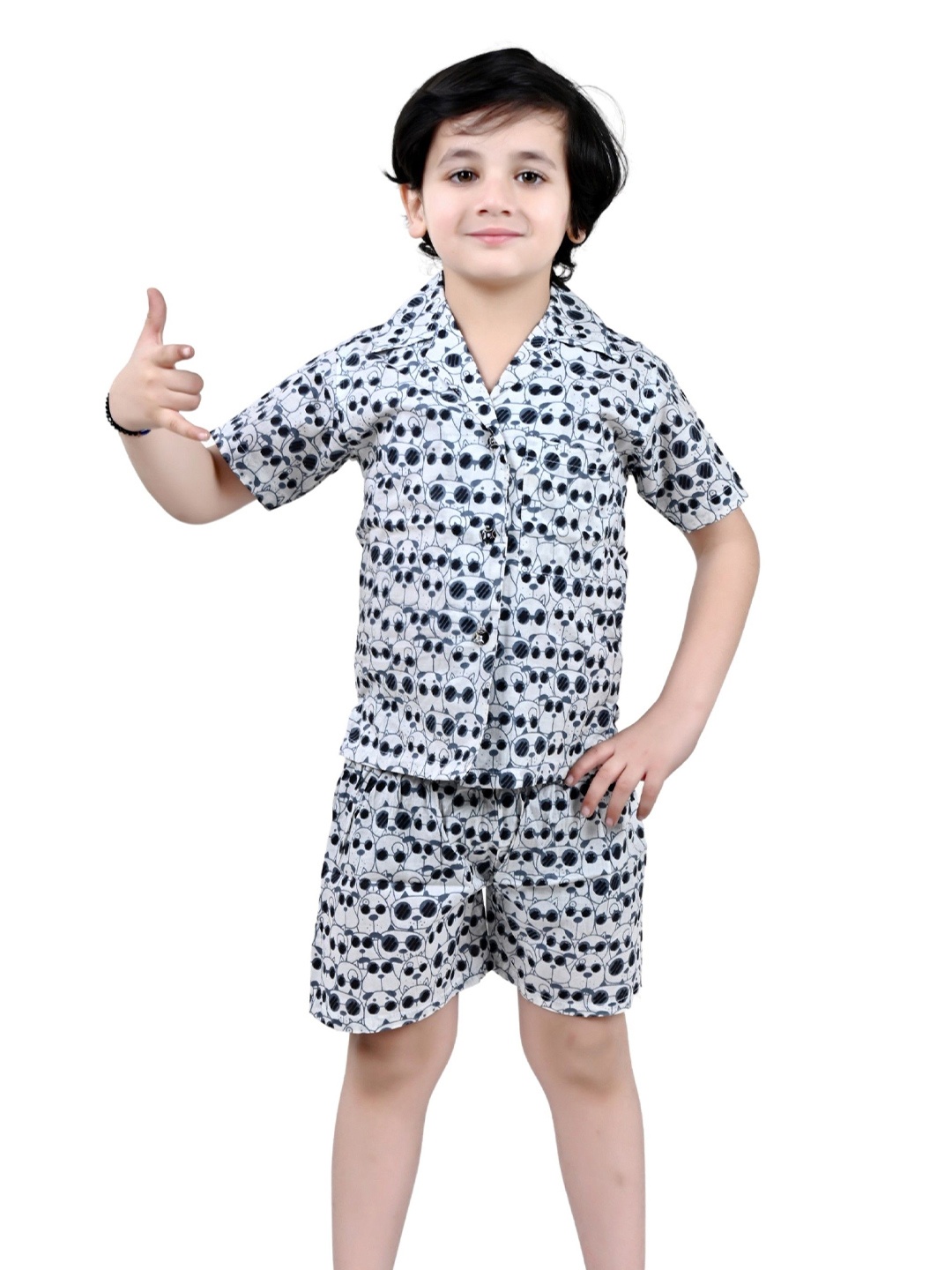

Arshia Fashions Boys Printed Shirt With Shorts, White