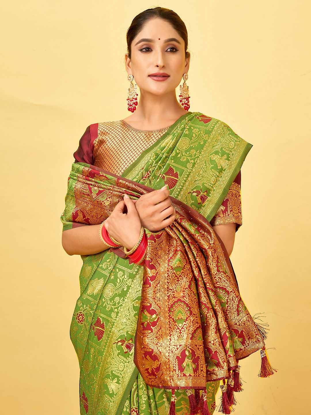 

Mitera Ethnic Motifs Zari Pure Silk Patola Saree, Green