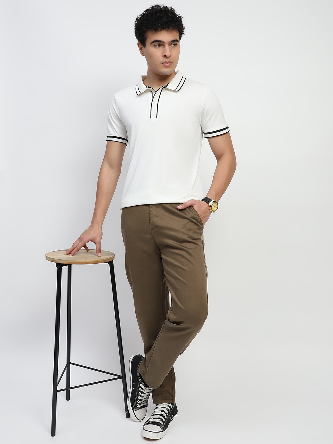 

Global Republic Men Polo Collar T-shirt, Off white