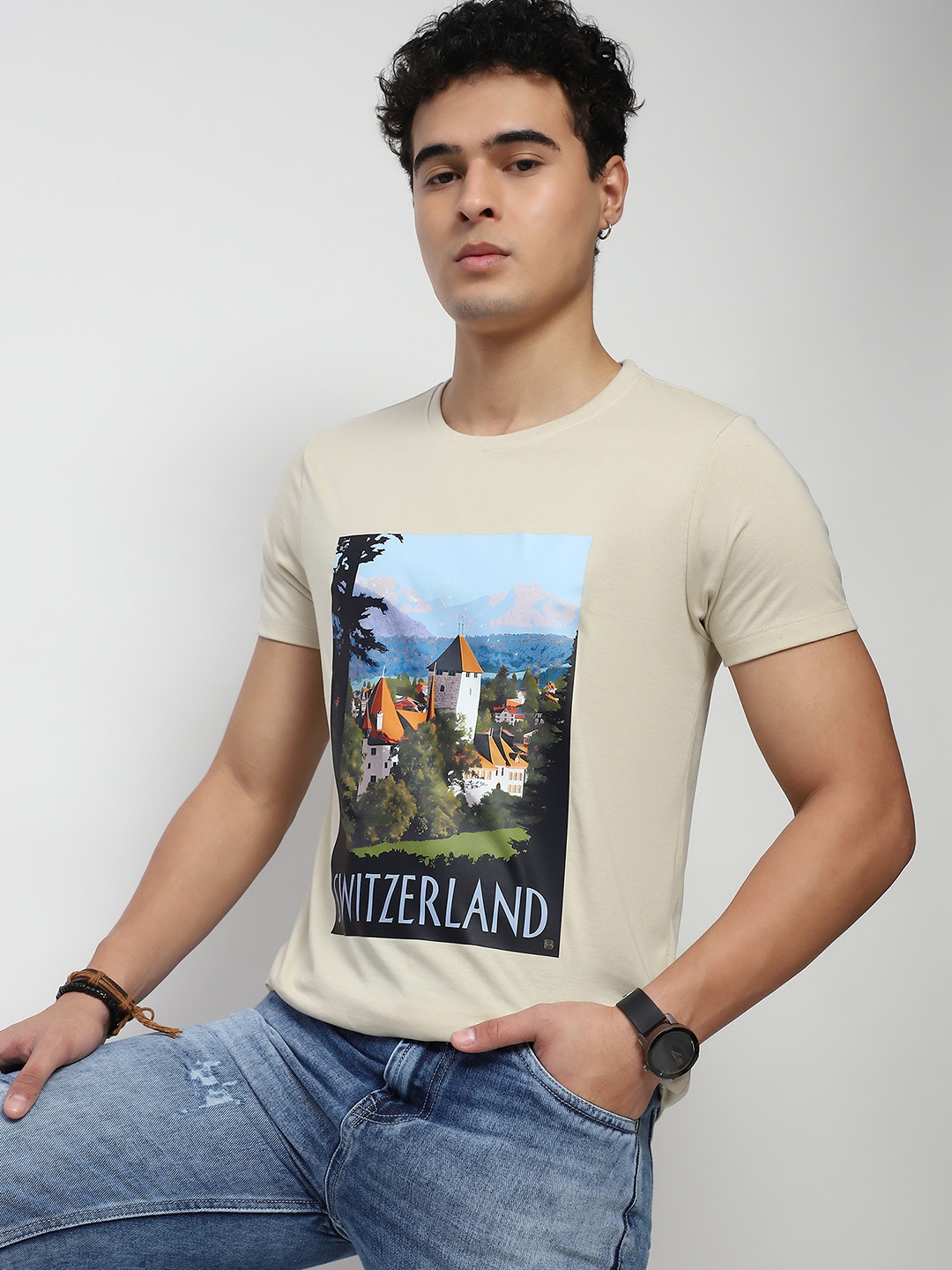 

Global Republic Men Printed Graphic Print T-shirt, Beige