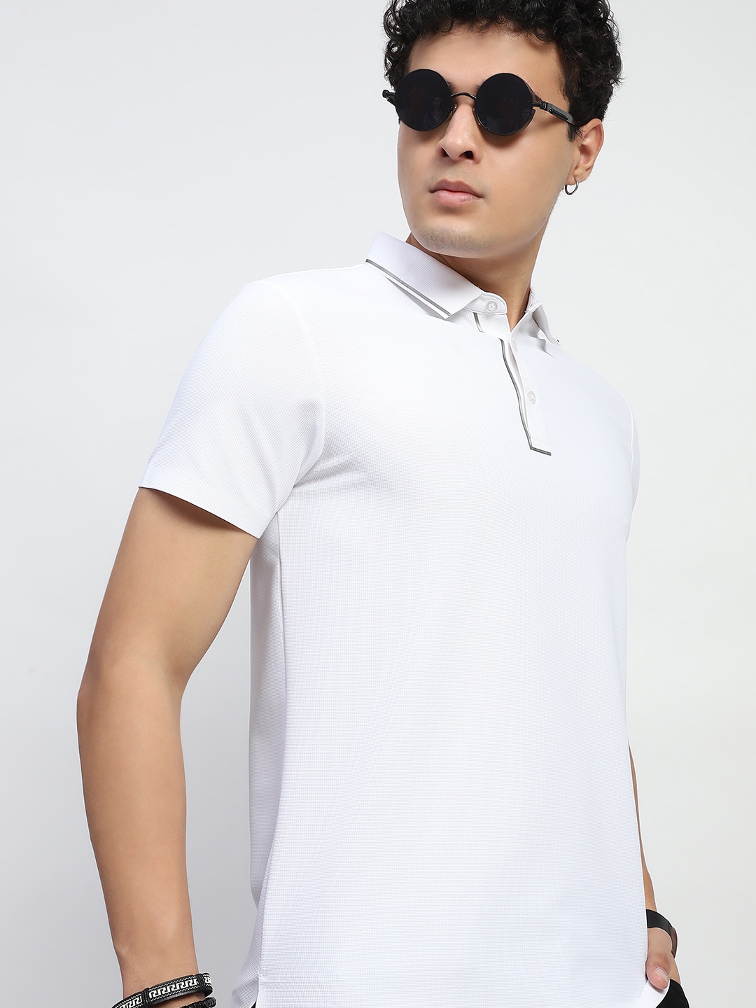 

Global Republic Men Polo Collar T-shirt, White