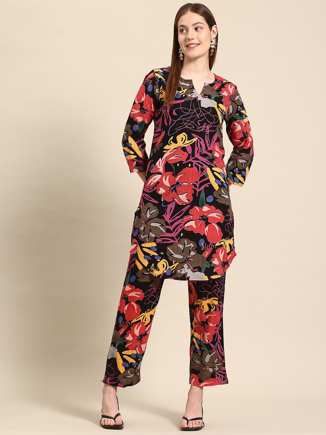 

A&K Floral Printed Tunic With Trousers, Black