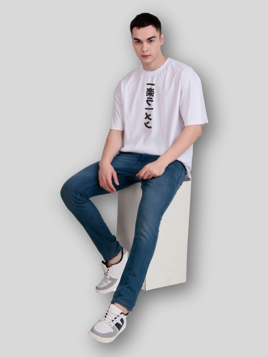 

FLYIND VOGUE OUTFIT Men Printed Bio Finish Applique T-shirt, White