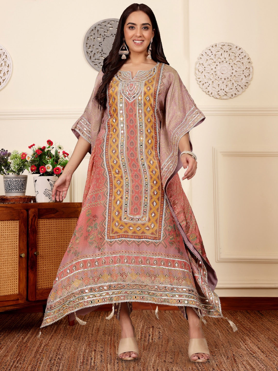 

Varanga Women Ethnic Motifs Embroidered Regular Mirror Work Raw Silk Kurta with Dhoti Pants, Lavender