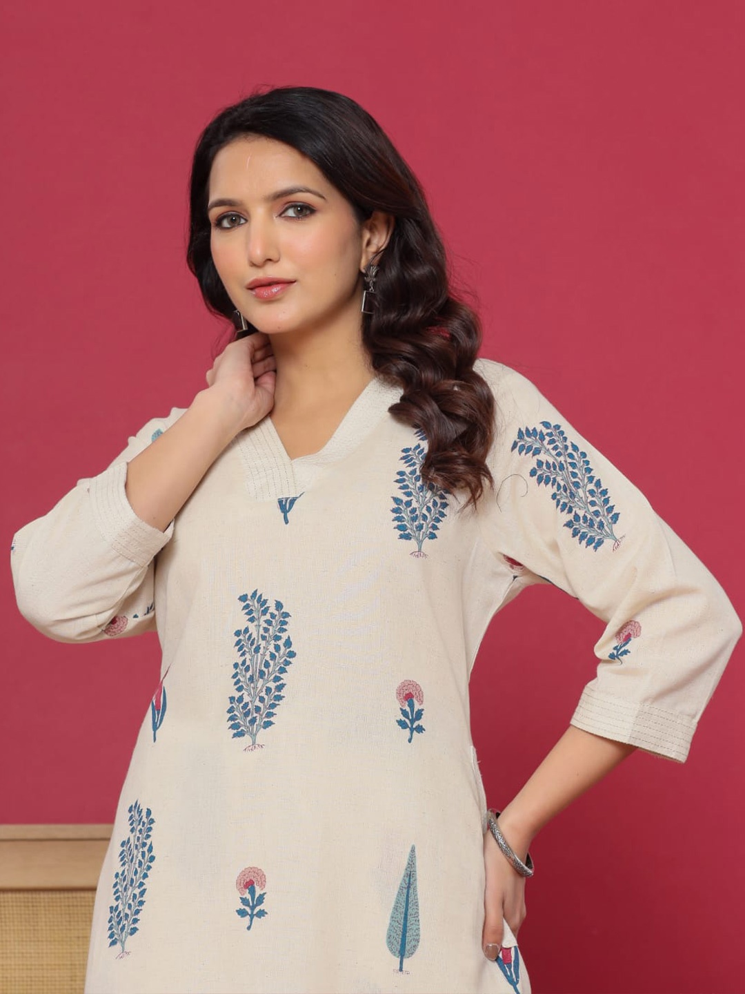 

Indo Era Women Floral Printed Regular Pure Cotton Kurta with Palazzos, White