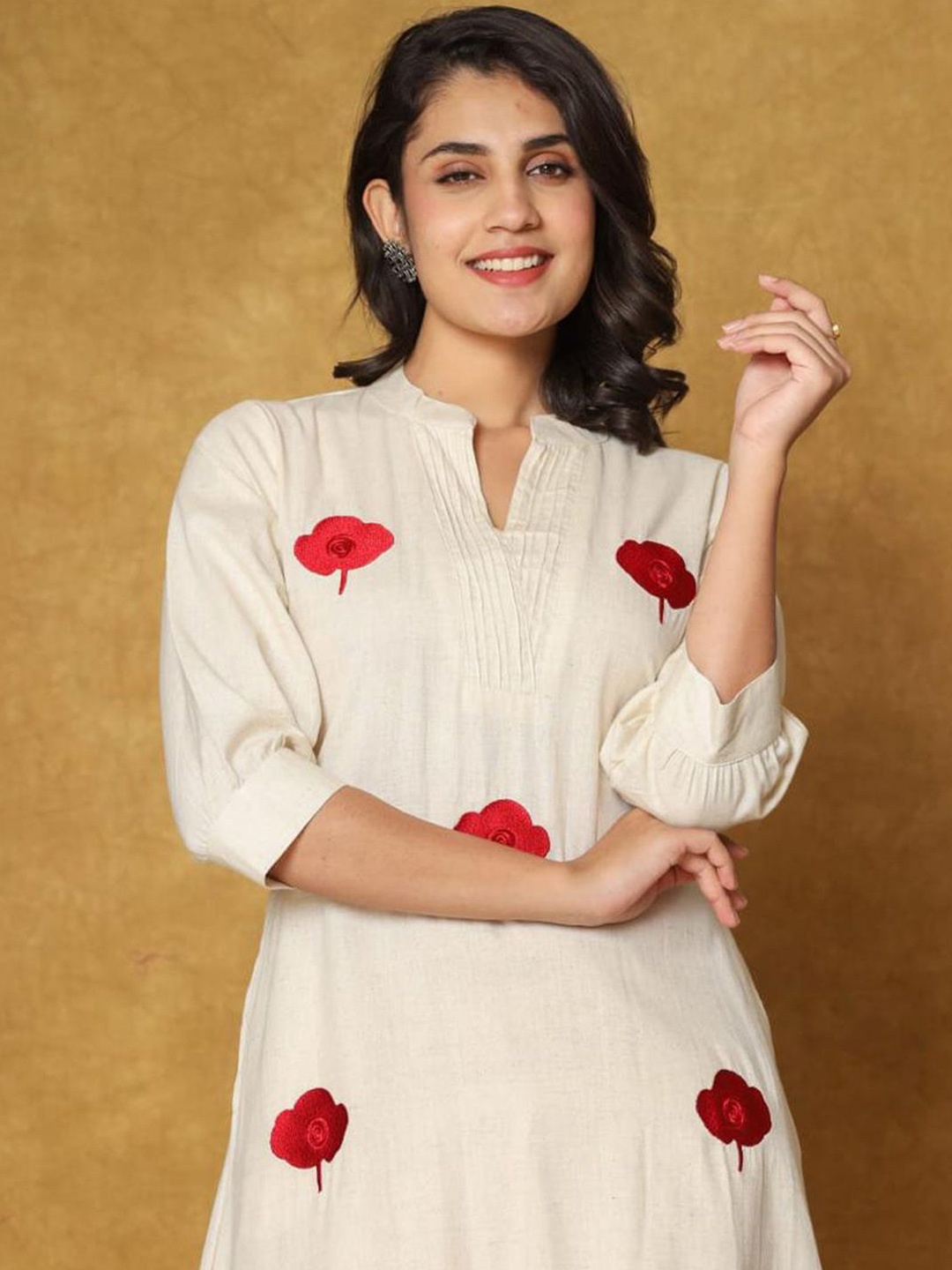 

Indo Era Women Floral Printed Regular Pure Cotton Kurta with Palazzos, White