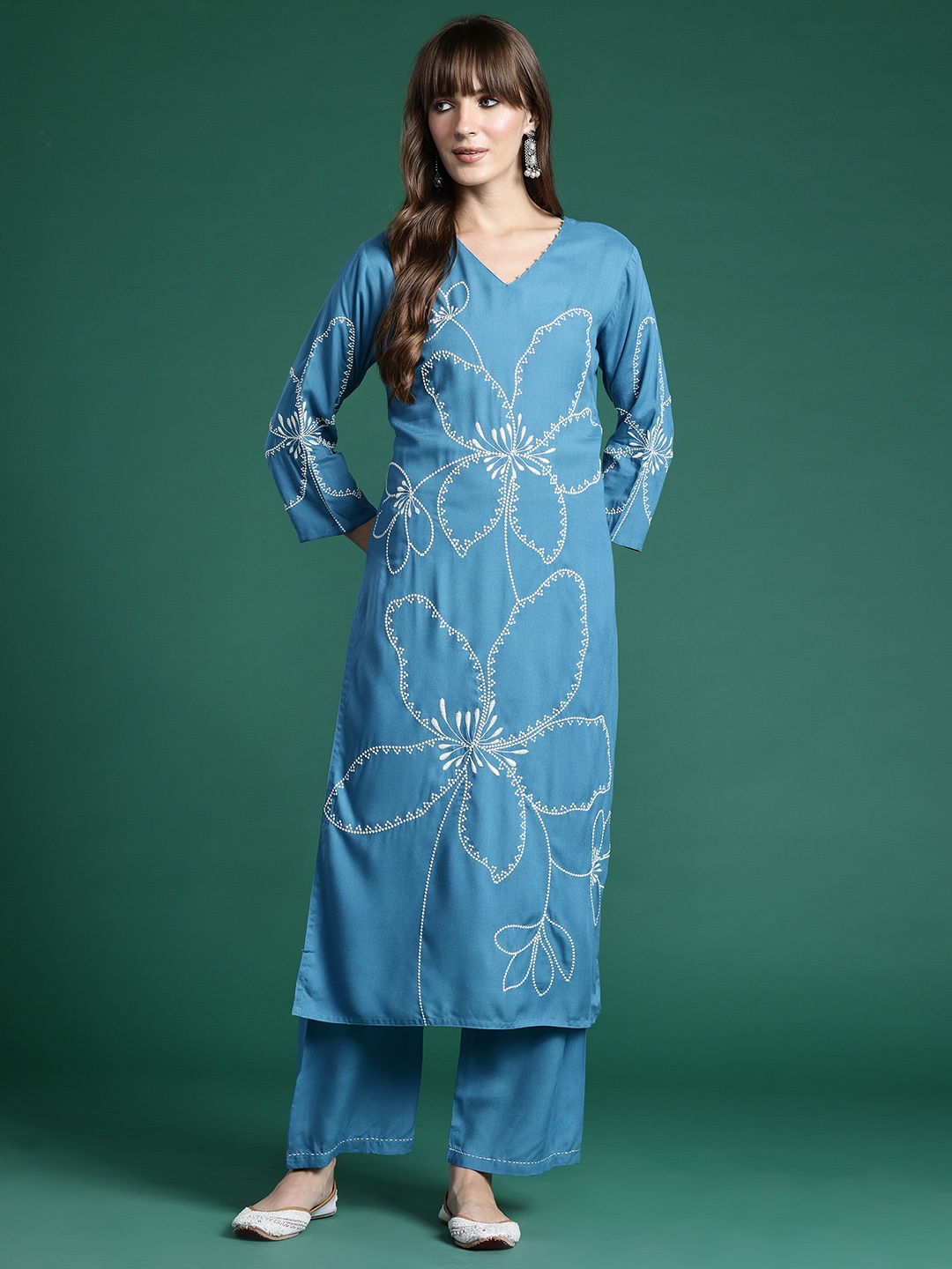 

Indo Era Floral Embroidered Thread Work Kurta with Palazzos, Blue