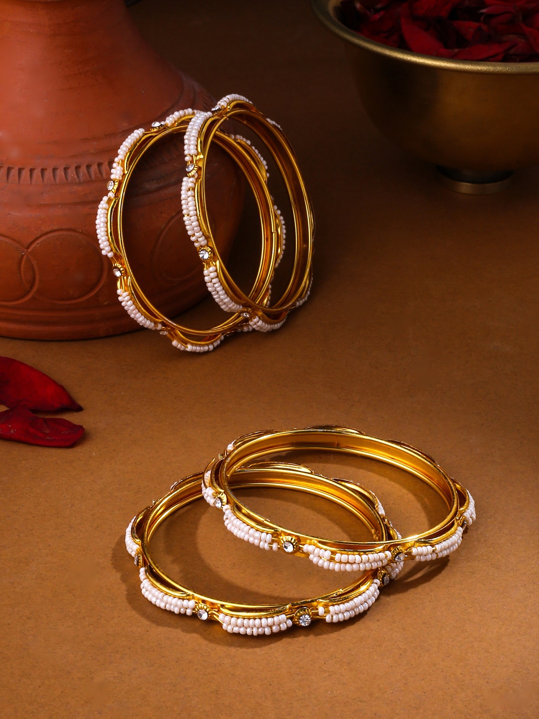 

Anouk Set of 4 Pearl Studded Bangles, Gold